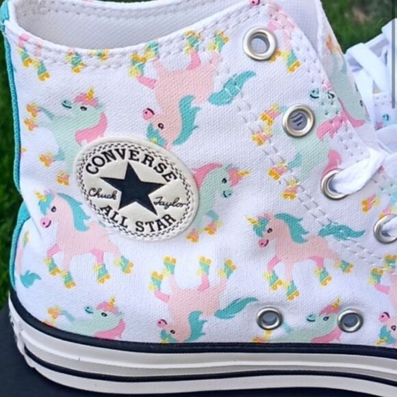Chuck Taylor All Star Converse ⭐ Unicorns 🎠 Pride Sneakers Shoes Size 8